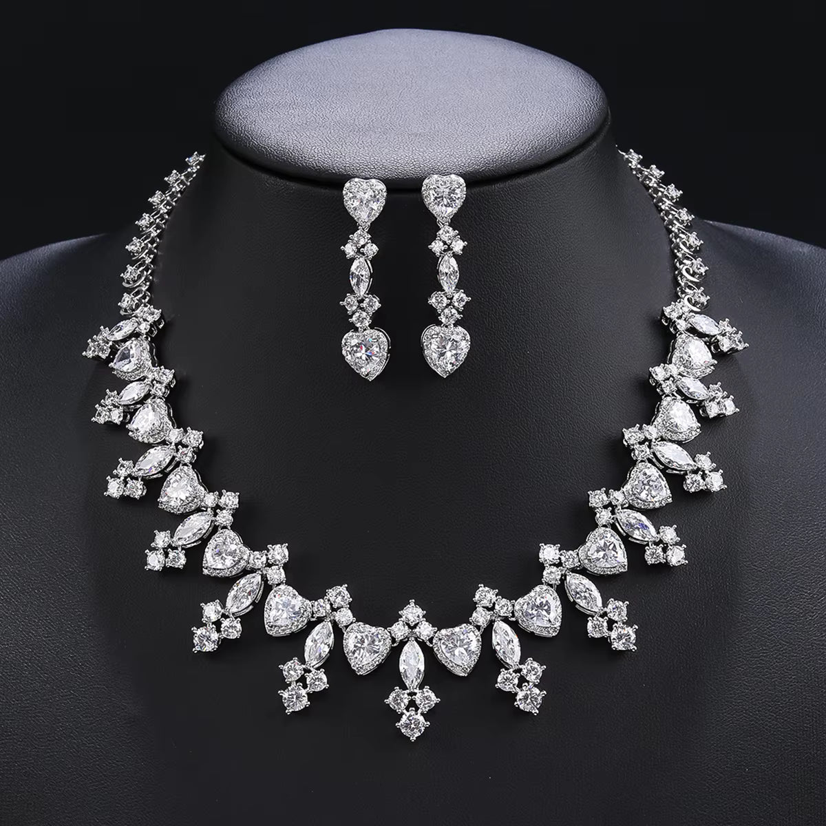 Luxury Flower Necklace Earrings Set